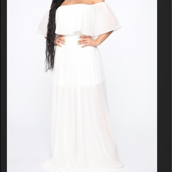 Fashion Nova Dresses & Skirts - Fashion Nova maxi dress